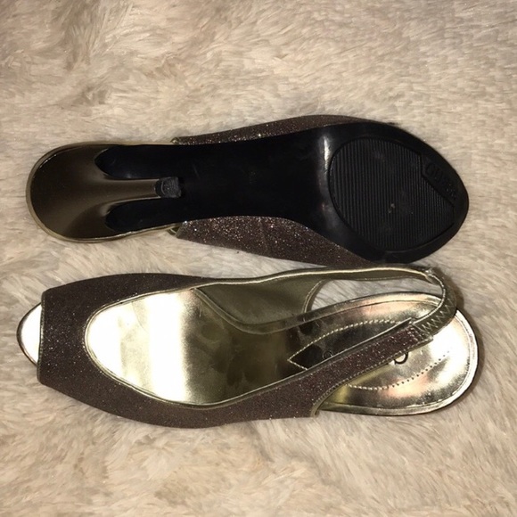 Guess Glitter Heels! Size 8 - Picture 3 of 4